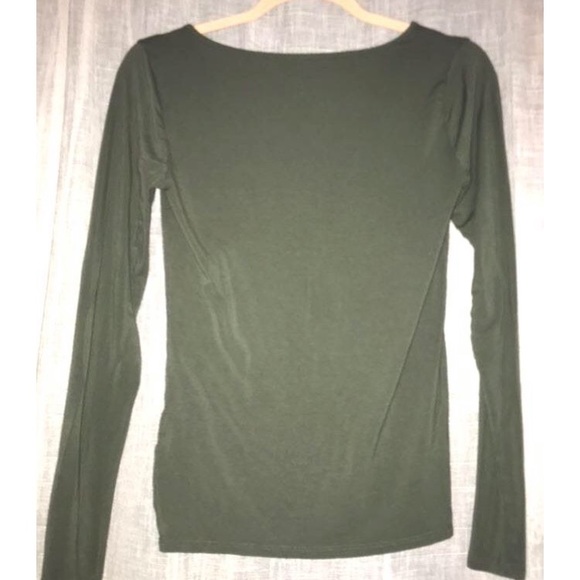 Hollister Green Long Sleeve Shirt - Picture 2 of 3